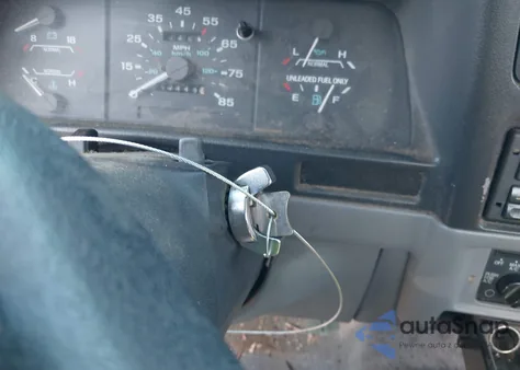 1993 Ford Ranger z USA, uszkodzony, nr VIN 1FTCR10A0PPB65064